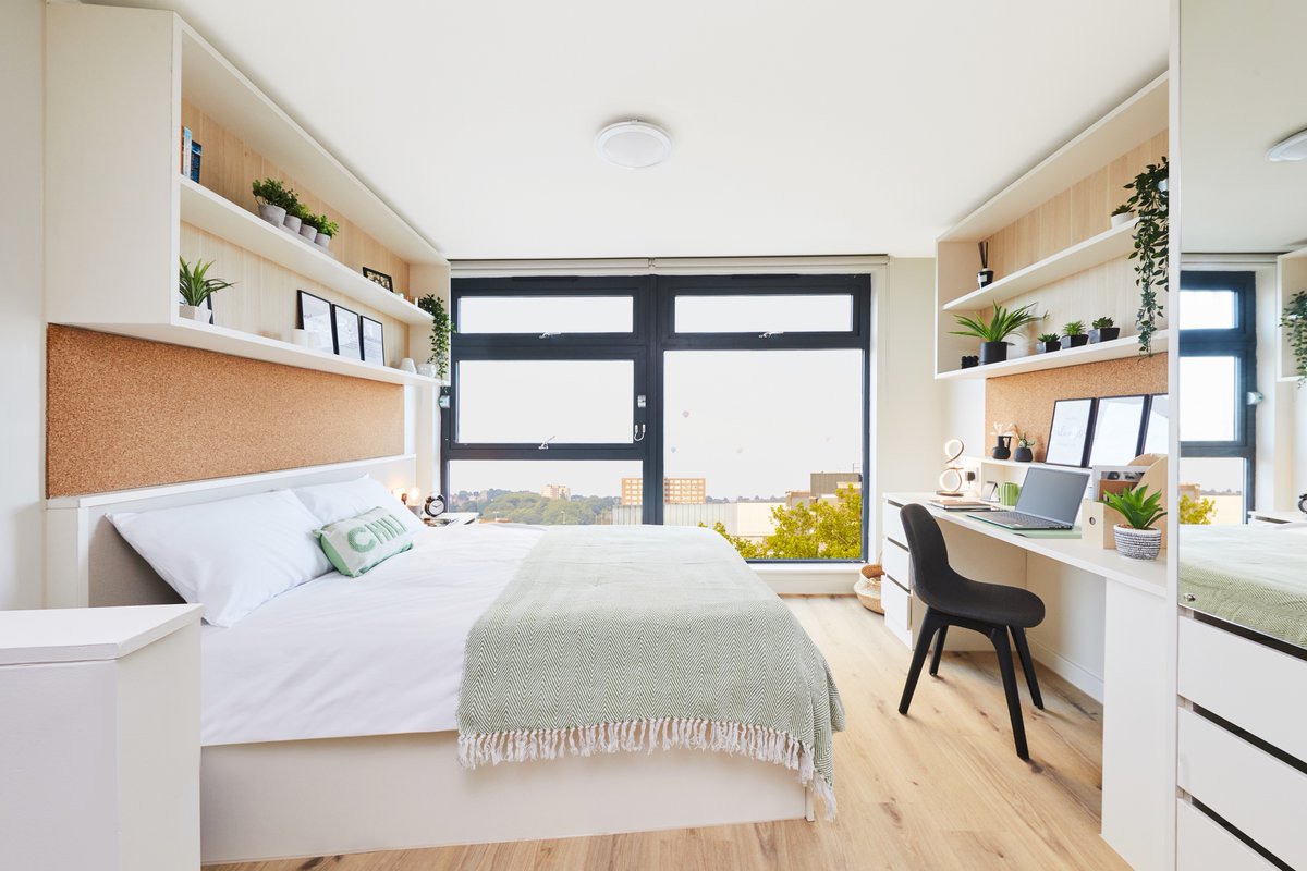 Fortis Vision celebrates partnership with PBSA News: pbsanews.co.uk/article/fortis… #pbsanews #pbsa #residential #refurbishment #studentaccommodation #builtenvironment #residentialproperty #operators #investors #partnerships