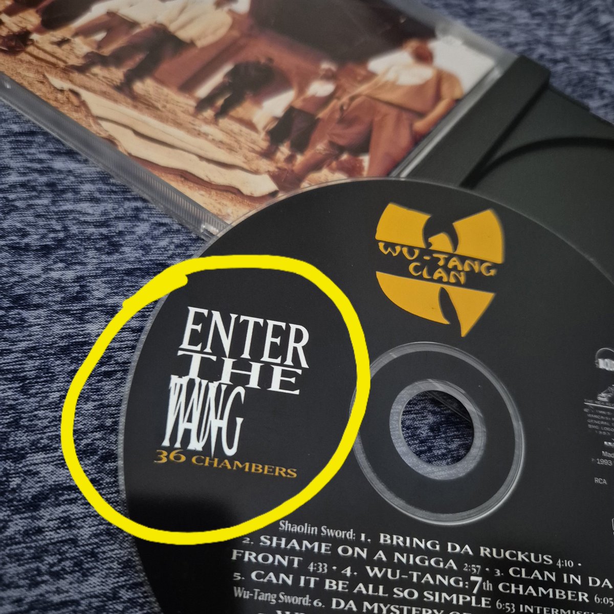 nerd_built's tweet image. I&apos;ve always wondered if any other CDs were printed this way. A classic regardless. #WuTangClan #EnterTheWutang
