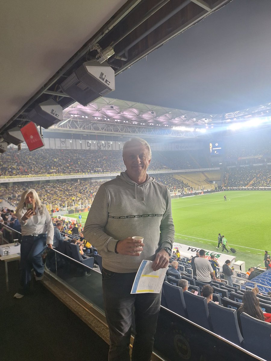 38.dakikaya kadar olsn sekans mutlak tahlil edilmeli.Gol,saha içerisindeki herkesi uyandırdı.💛💙