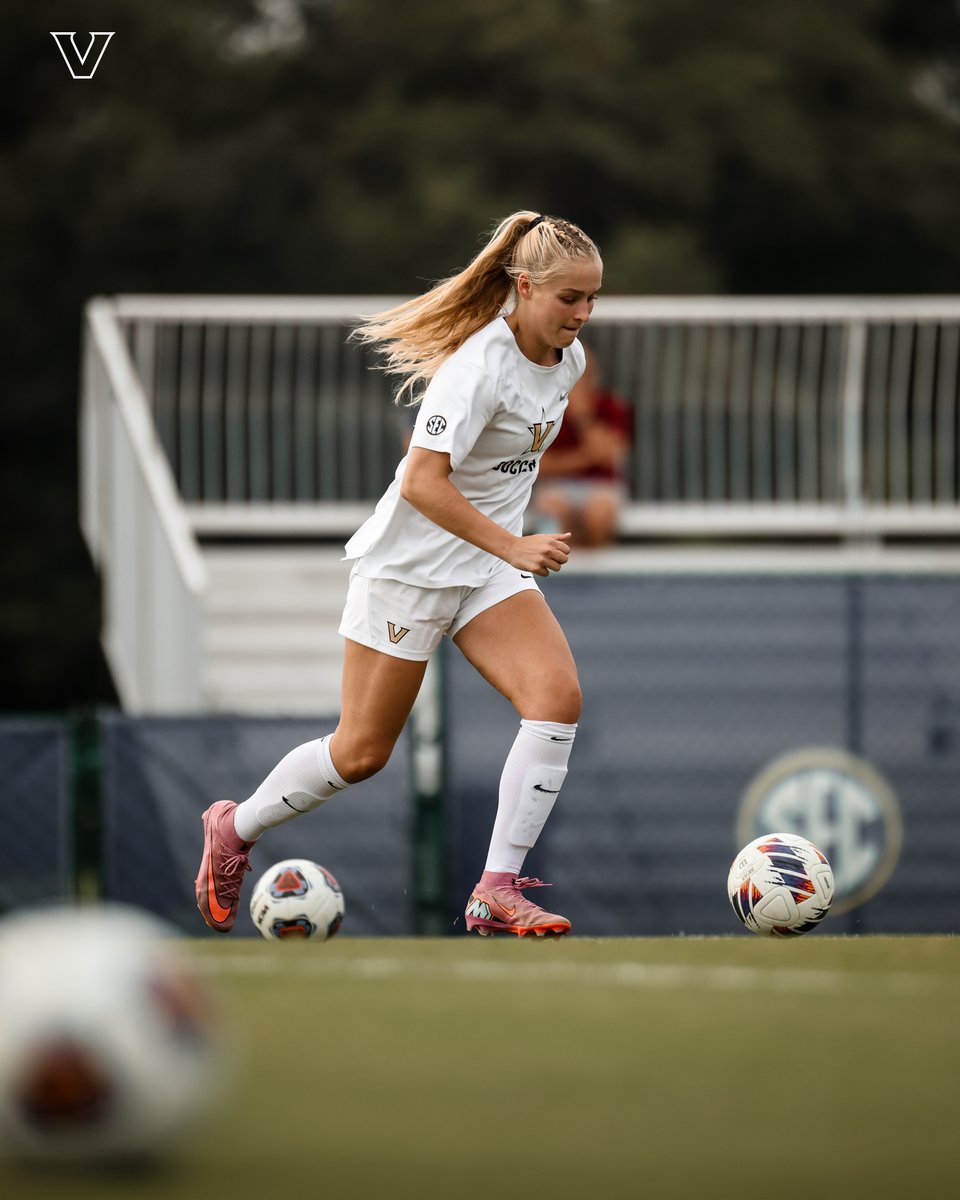 VandySoccer's tweet photo. 1️⃣5️⃣ https://t.co/zdqEp11Neq