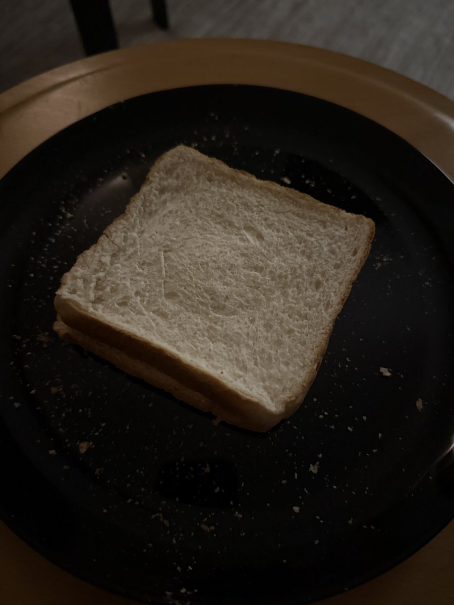3uvli_'s tweet photo. Im full someone take it thanks https://t.co/qRP17dXR5T