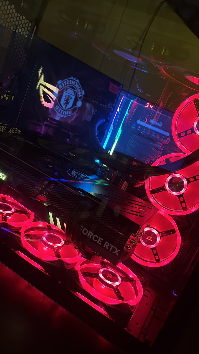 Had a rough week with the PC problems but I can’t thank &amp; rate <a href="/LiamTweaks/">Liam</a> &amp; <a href="/MaxFramesGained/">MaxFramesGained</a> enough for the last week! 

Insane customer service &amp; an insane job on the PC to get it working properly again so quickly!! 

Anything pc related! Get on with these guys! Thanks lads! 🔥