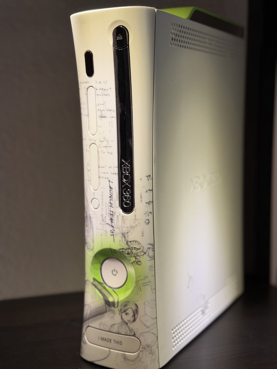 majornelson's tweet image. Later this month marks the 20th anniversary of kicking off the HD era with the launch of Xbox 360. Helping build, ship and launch this console was one of the most magical professional moments of my career.

Here, for the first time...are photos of my launch console that each team…