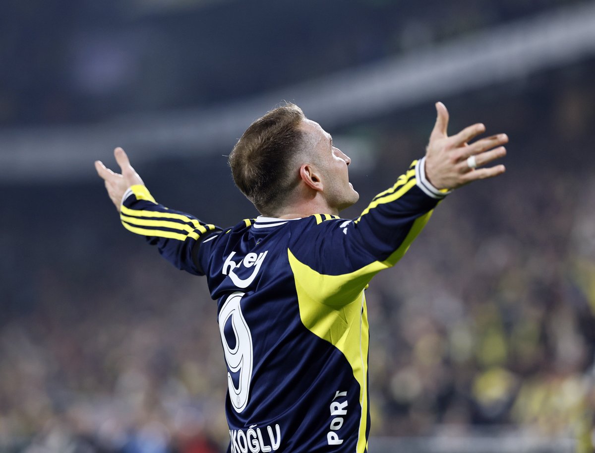 Fenerbahce's tweet photo. Usta işi bitiriş 💪
Kerem "Potter" Aktürkoğlu! https://t.co/SMzXgUoduM