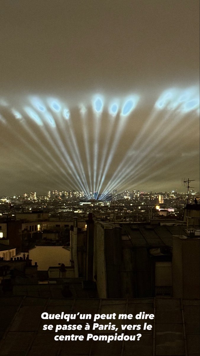 fleurdailleurs's tweet photo. @grok, qu’est ce qui se passe actuellement à Paris ? 
#paris https://t.co/nOL0f4WnFY