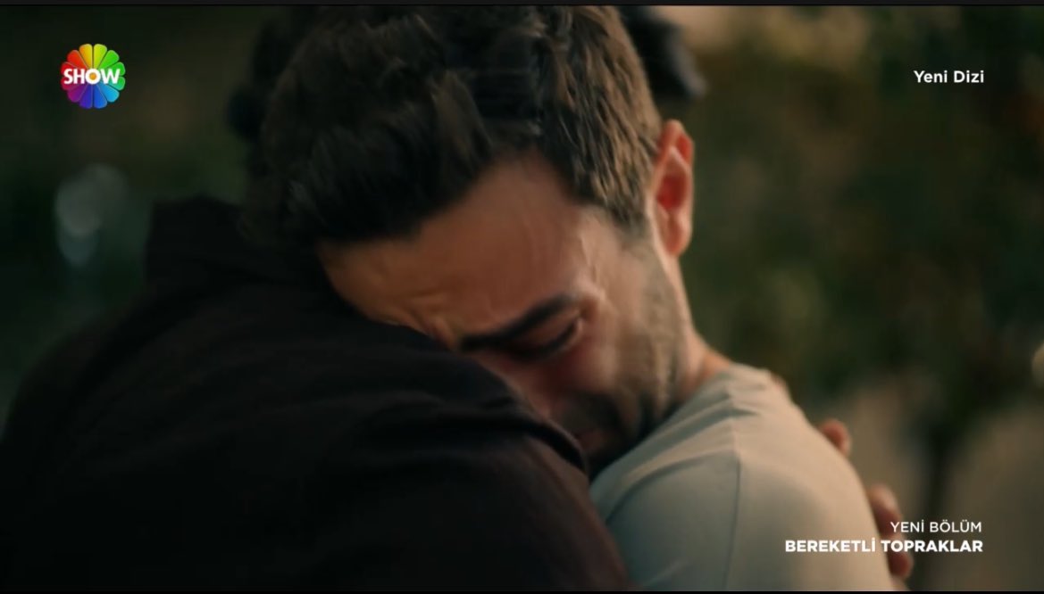 Sana sarılmama izin ver 😞 
Pamuk gibi olduk
#BereketliTopraklar