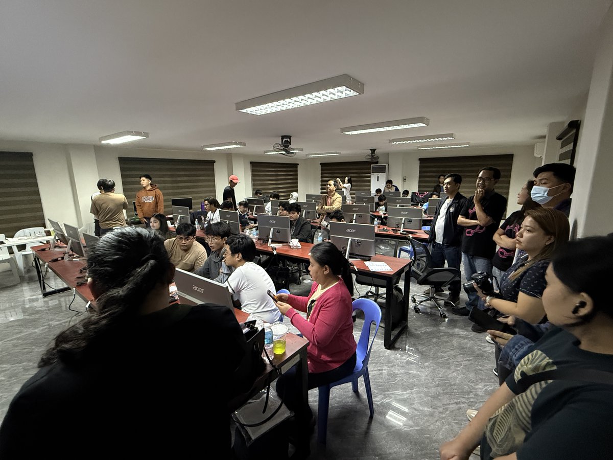 DOTmeetups's tweet image. The @openguildwtf community keeps paving the way with amazing meetups! 
Road to Sub0 Philipines NEUST Edition was an incredible one. Kudos to @seifer_xiii  for hosting such a great event and keeping the builder spirit alive!