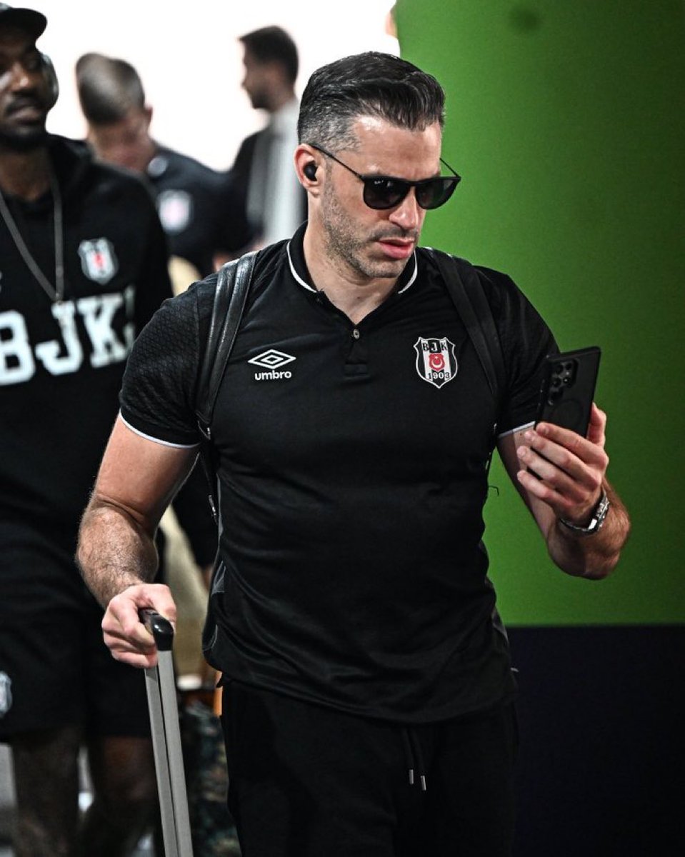 Dusan Alimpijevic: "İki yıl önce küme düşme tehlikesiyle geldiğimiz bu takımı, ikinci kez Efes'in karşısında favori şekilde yenen bir yer haline getirdik."