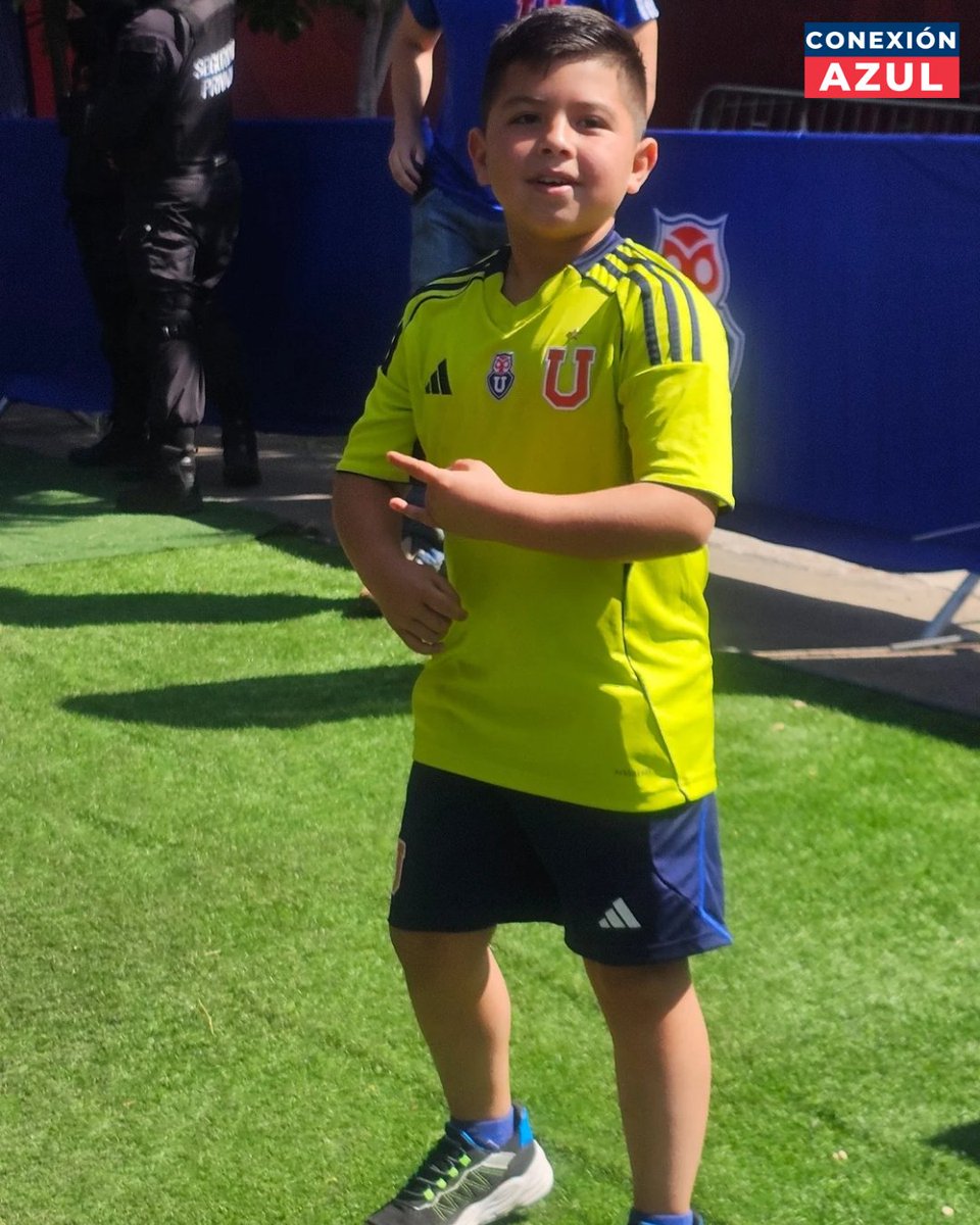 ¿Yo? De la U desde chiquitito 🤘🏻

#VamosLaU #ConexionAzul 🔵🔴