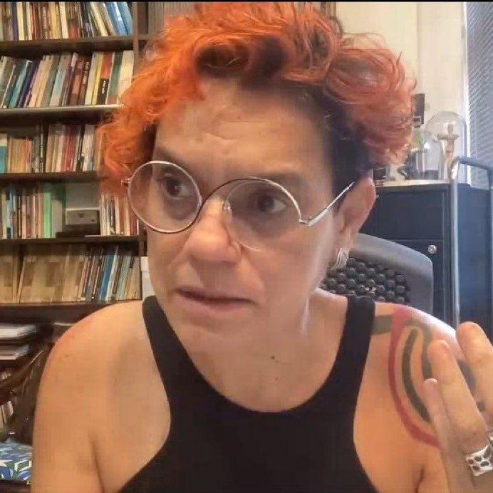 NewsLiberdade's tweet image. 🚨URGENTE - Jacqueline Muniz entra no Programa de Proteção dos Defensores de Direitos Humanos do governo federal, após afirmar ter sido ameaçada por dizer que traficantes do RJ poderiam ser enfrentados “facilmente” com pedras