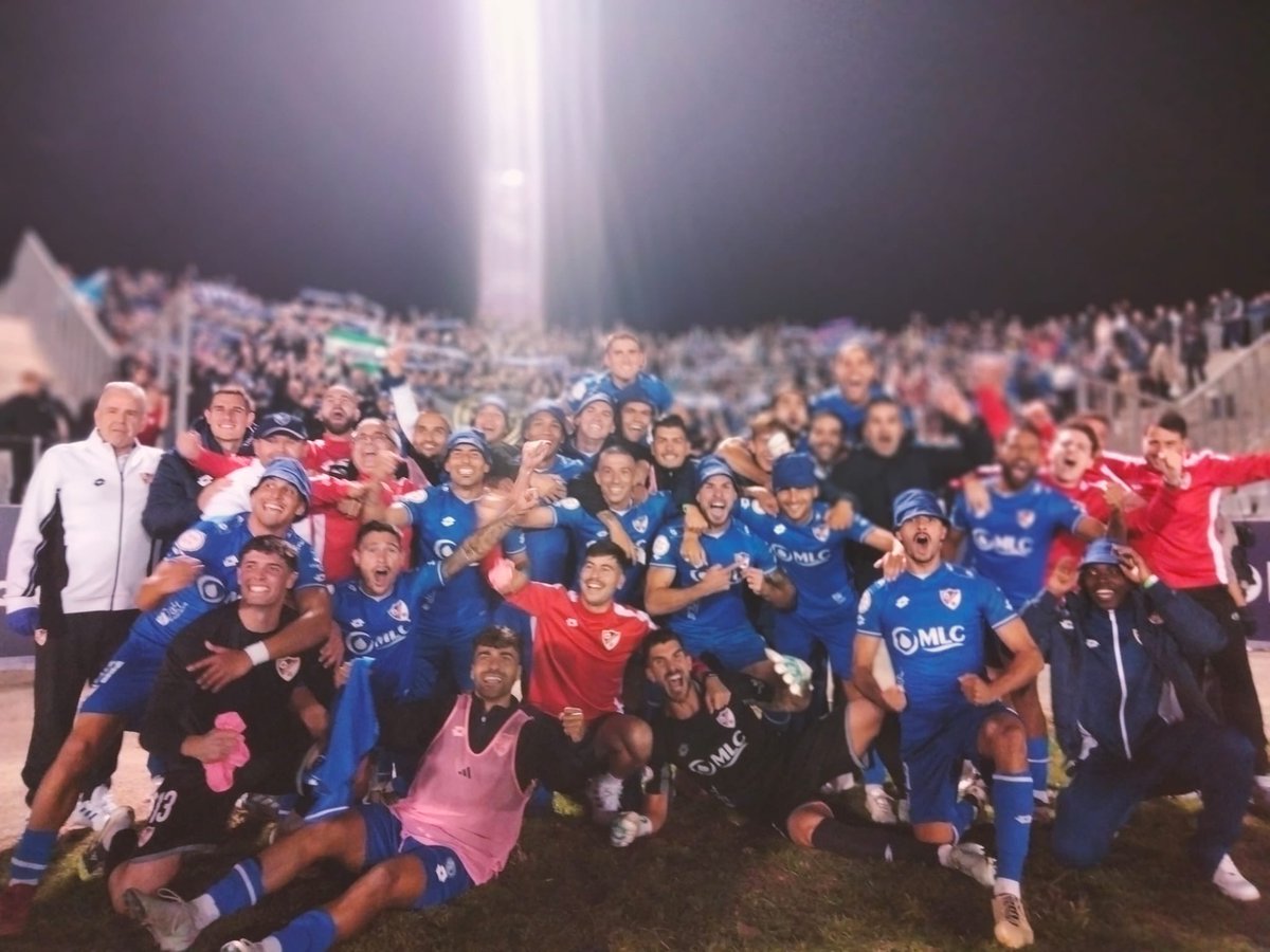 El 𝐩𝐫𝐞𝐬𝐞𝐧𝐭𝐞. 🔵

#EsLoQueEres 💙