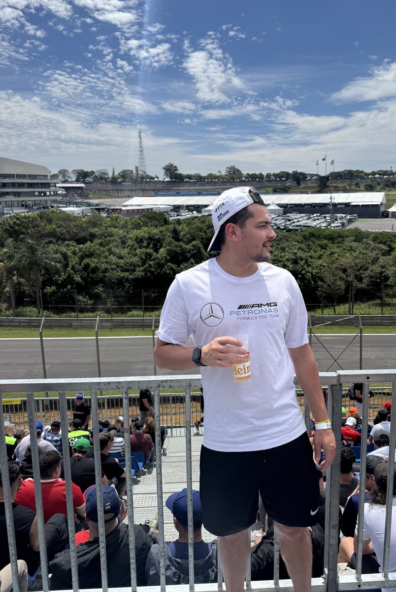 raphaleivas's tweet image. Fim do melhor fds do ano.