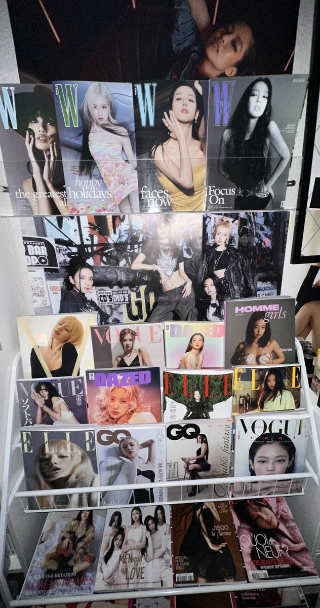 I love being a blackpink collector 🖤💖