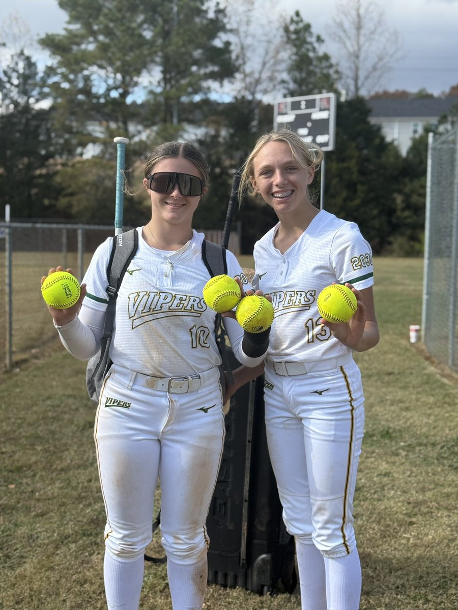AGT2030Trahan's tweet photo. BOMB SQUAD‼️ 💣 

Congratulations to our #10 2030 Maggie Betenbaugh on 3 over the fence home runs on the weekend (2 during bracket today) and our #13 2030 @BrookAnnab931 on her bomb over left field! 

#AtlantaVipersTrahan #BeTheStandard https://t.co/O4hoGMlOkW