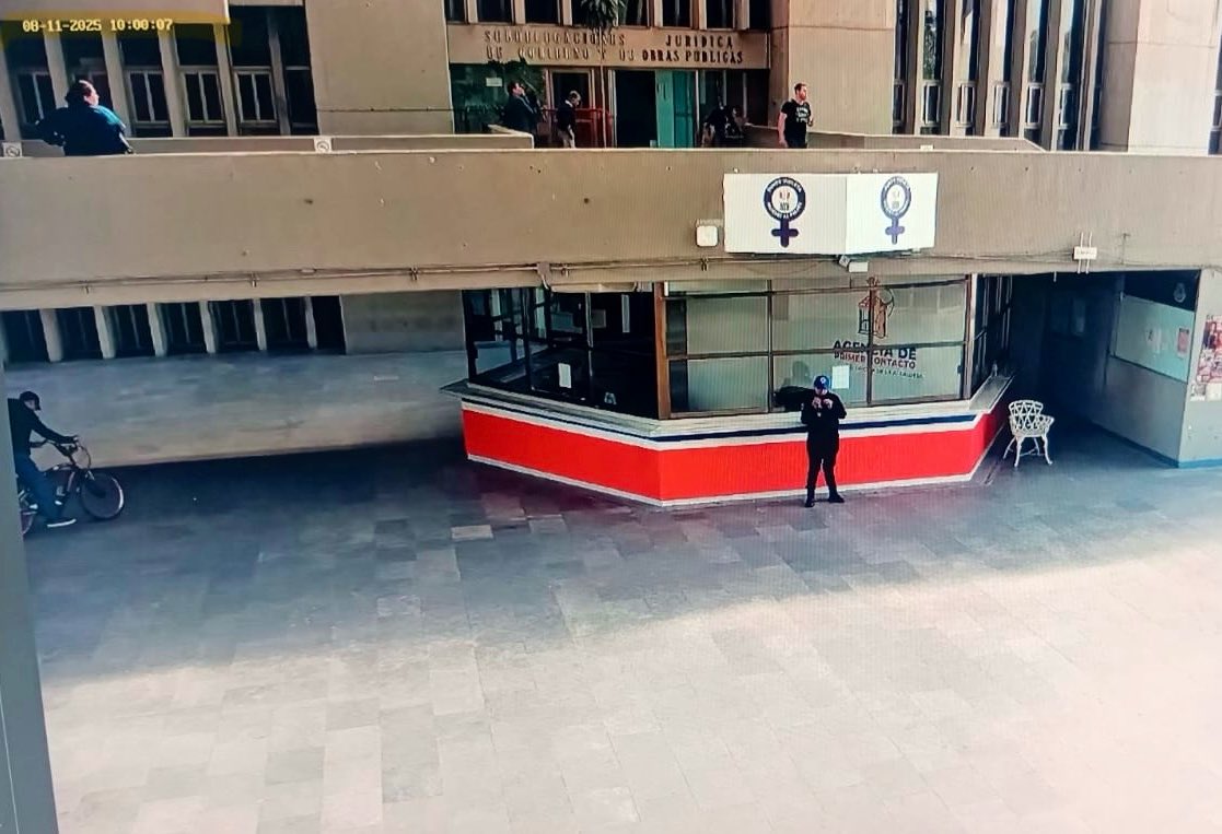 cklilian's tweet image. Como ya es costumbre de ese bando, desinforman.  #fakenews 

Mismo sitio ayer, 08/11/2025, día del Informe de Actividades de la alcaldesa en Cuauhtémoc. La imagen del post citado es de la administración pasada.