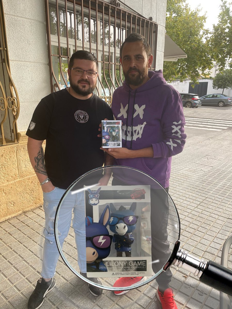 Quedar con el gran <a href="/CeRee_3D/">CeRee_3D</a> en Córdoba y que te sorprenda con este regalazo… eso es CINE 🔥 

¡Mil gracias puercooo, me ha encantado!

<a href="/playrust/">Rust</a> <a href="/FcpnchStds/">facepunch</a>