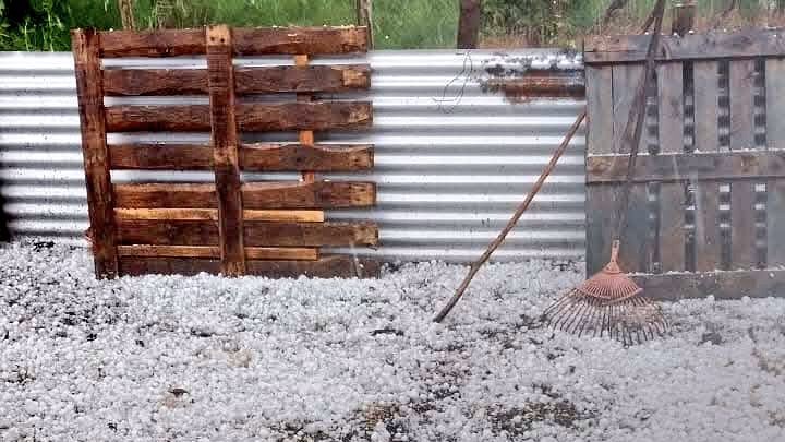 2016cruce's tweet image. ✅ Reportan caída de granizo y tormentas eléctricas en la comuna de #Panguipulli

#tormentaelectricas #truenos #granizo #valdiviacl #losrios #chile