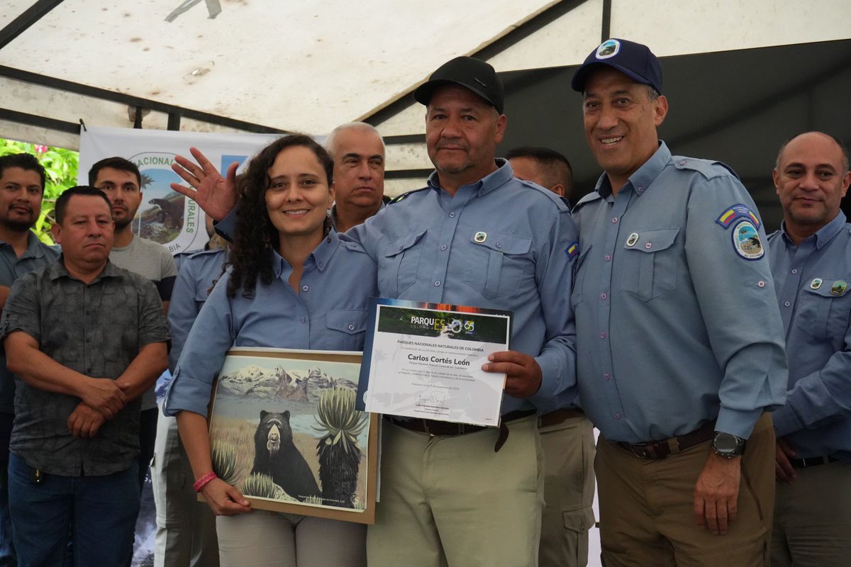 #Regiones |🌿 En Palestina, Huila, se conmemora el Día de los Parques Nacionales Naturales con un recorrido por el Parque Cueva de los Guácharos —el primero declarado en Colombia—, además de muestras culturales y homenajes a las comunidades.  📻 La Emisora de Paz de Algeciras