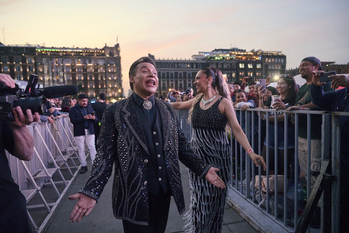 Trabajé en este proyecto hermoso. Juan Gabriel en el Zócalo by Netflix.