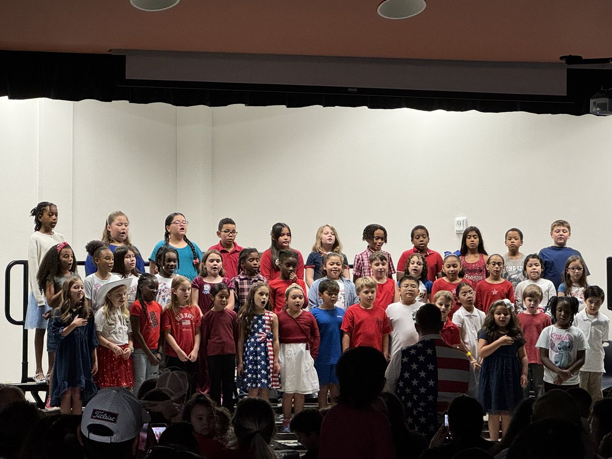 Our sweet third and fourth graders provided a beautiful Veteran’s Day tribute at their concert this past week. They sounded amazing! ❤️💙