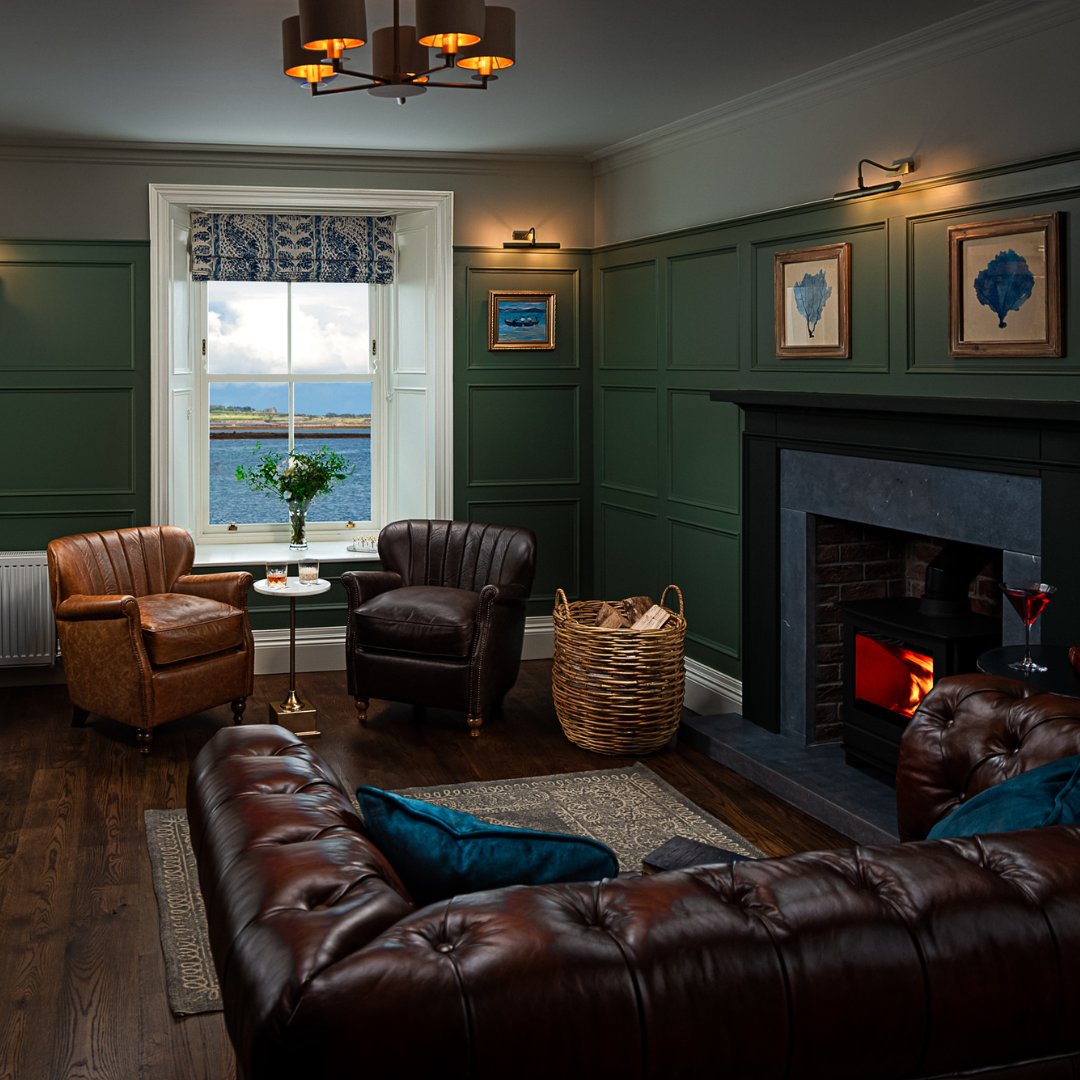 🌊 Sunday Stays | Monks, Ballyvaughan 💛💙

Escape to the wild beauty of Ballyvaughan and unwind at Monks, offering 11 rooms of luxury accommodation, many with stunning sea views over Galway Bay.

Discover more stays in Clare: visitclare.ie/accommodation/