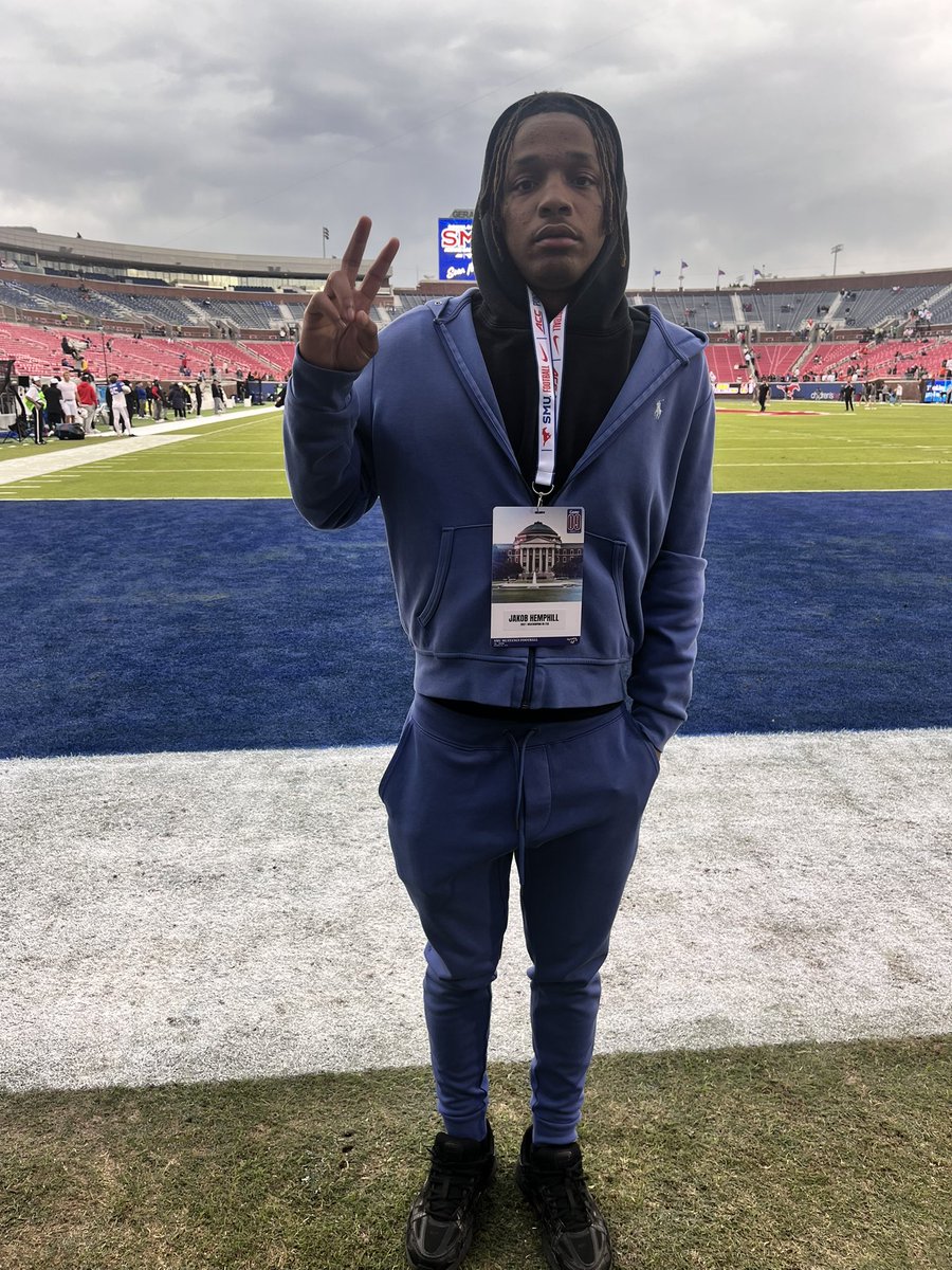 5starrjakob__'s tweet photo. #AGTG final numbers are in, and I’m happy to have led district 3-6A in receptions and yards. Especially against such stiff competition. No days off! I start the basketball season in the morning! https://t.co/druZnruqie