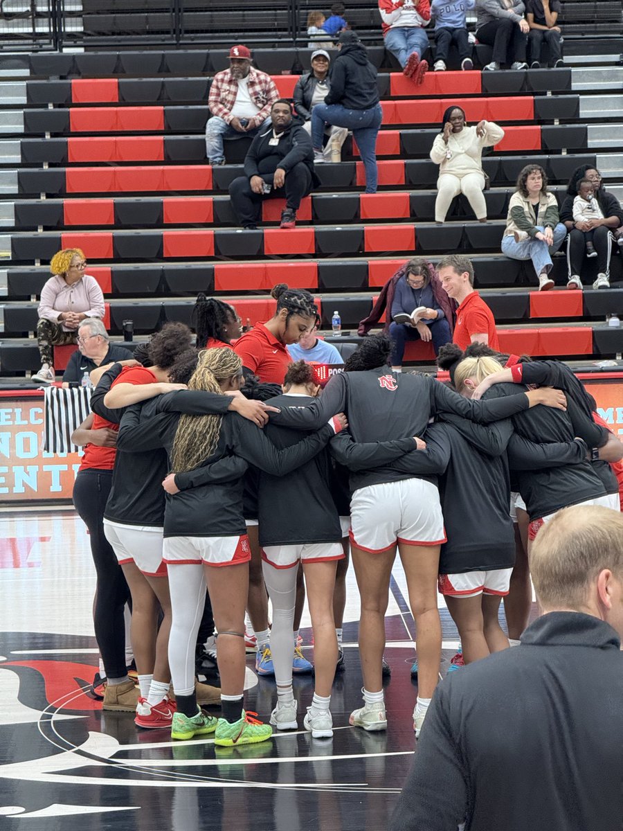 First home game was a W! 80-55
Go panthers ❤️ #weoverme