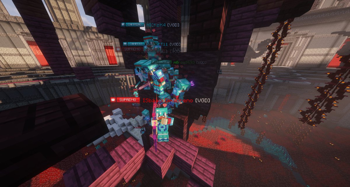 ServidorLugin's tweet photo. A guerra já começou no #FactionsFire e está insano!
Todos estão disputando uma QUINA nas bordas do mapa! 🔥
#Factions #FactionsFire #Minecraft #Servidor https://t.co/kolIK2UD0L