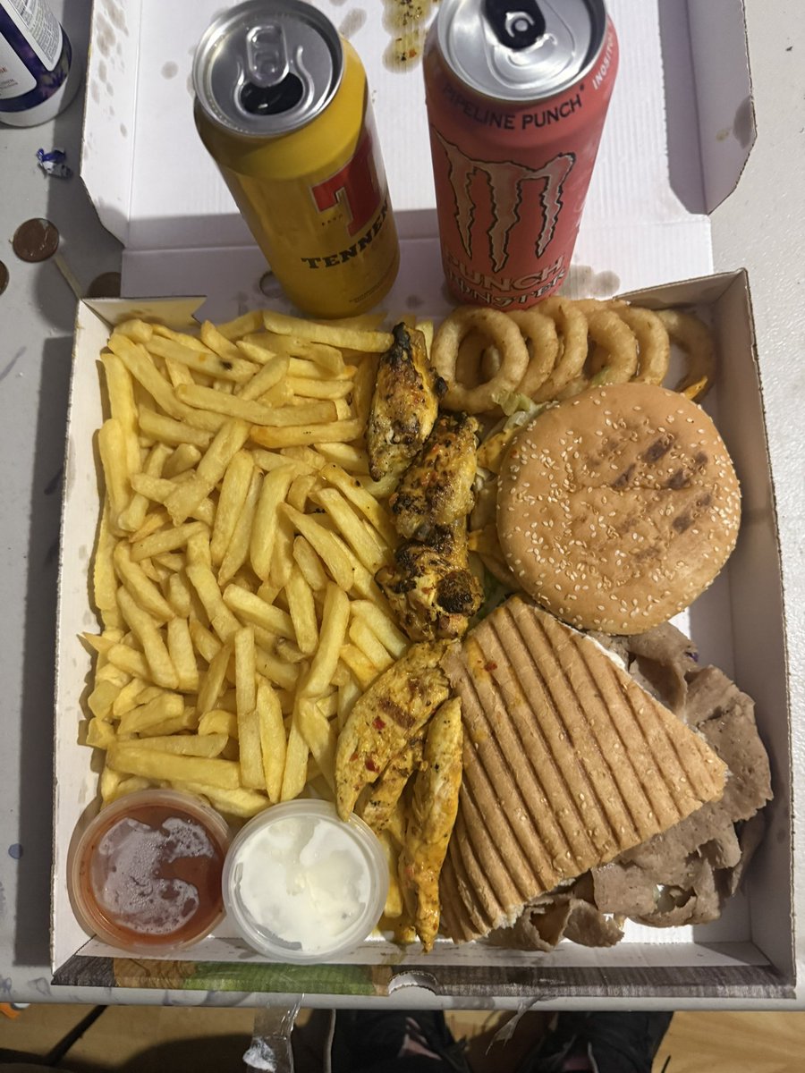 knoxycube's tweet image. Oh Lordy 🙏