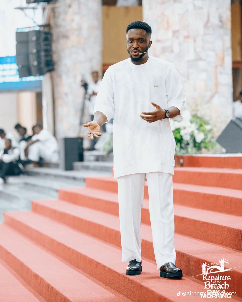 iam__Jezreel's tweet photo. Turned the hearts of the youth in Ghana towards God. Such a beautiful scene🤍😍 https://t.co/TXSAt8VMww
