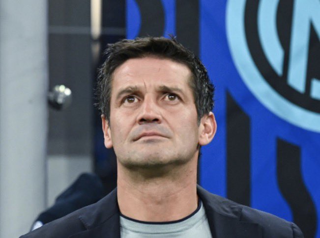 RanocchiateBlog's tweet image. Quello che i laziali considerano fallo, a casa di Chivu in Romania da bambino era un bacino della buonanotte
#interlazio