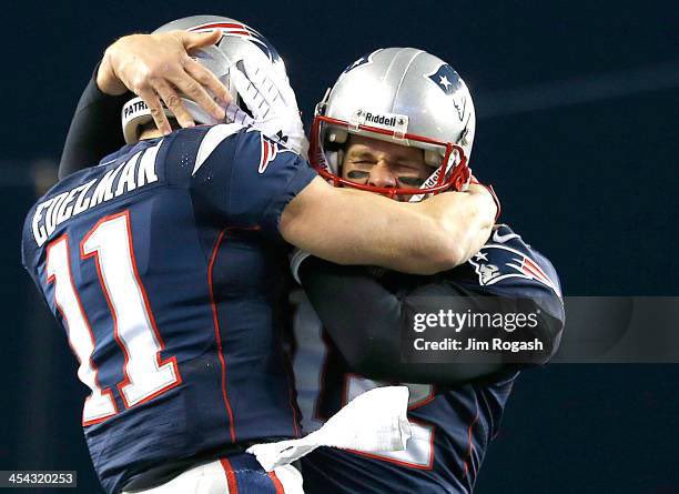 day 292 of me posting pictures of <a href="/TomBrady/">Tom Brady</a> and <a href="/Edelman11/">Julian Edelman</a> until he joins us on <a href="/gameswithnames/">Games with Names</a>