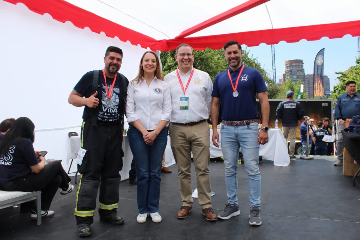 Super_CBS_Chile's tweet image. #CorremosPorLaVida 2025
Imágenes de la actividad que organiza el CBS en el Sky Costanera