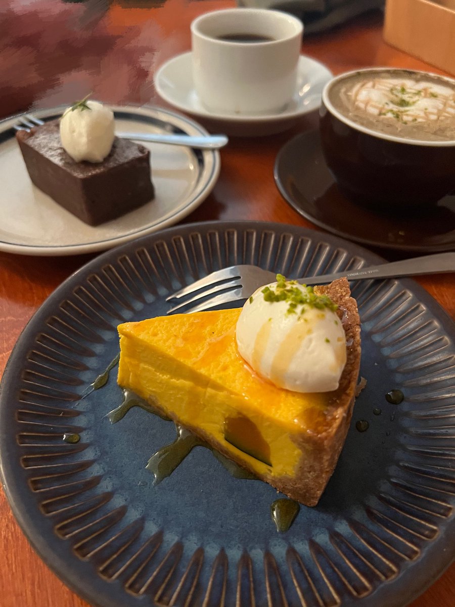 melo__doll's tweet photo. お酒飲んだあとのケーキ🍰 https://t.co/M7SOrSimO7