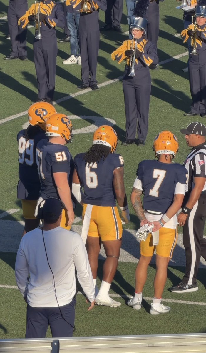 A family emergency caused me to leave out early but I prec8 the invite &amp; cool 1v1 experience I had wit the gang plus I got to see my boy <a href="/speedy_caj/">Christian Jourdain</a> ball out‼️ Thanx <a href="/malikboynton2/">Malik Boynton</a> <a href="/coach_paramore/">Coach P</a> <a href="/landen_vaughn/">Coach Landen Vaughn</a> <a href="/Lions_FB/">East Texas A&M Football</a> 🤝 Until Next Time #WR1