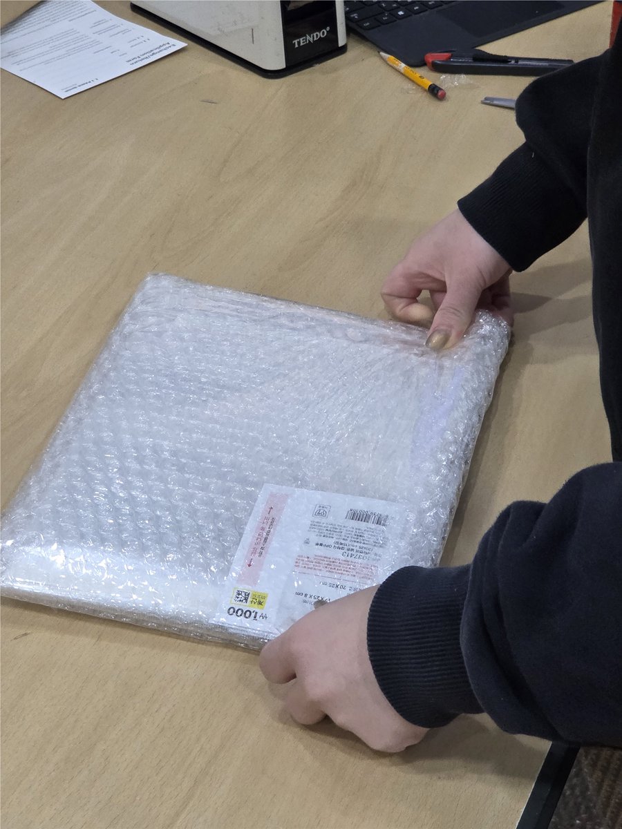 GlobalSH_kr's tweet image. [📦] Let's Pack It Up!✨ #KoreanWarehouse  

What a cute Hanbok😍‼ K-stationery and Daiso Korea products are frequently seen in our KRWH👀🙌 We'll pack everything well &amp;amp; send it to you quickly⚡ #WorldWideShipping 

info👉litt.ly/GlobalSH

KR Address Rental proxy buying