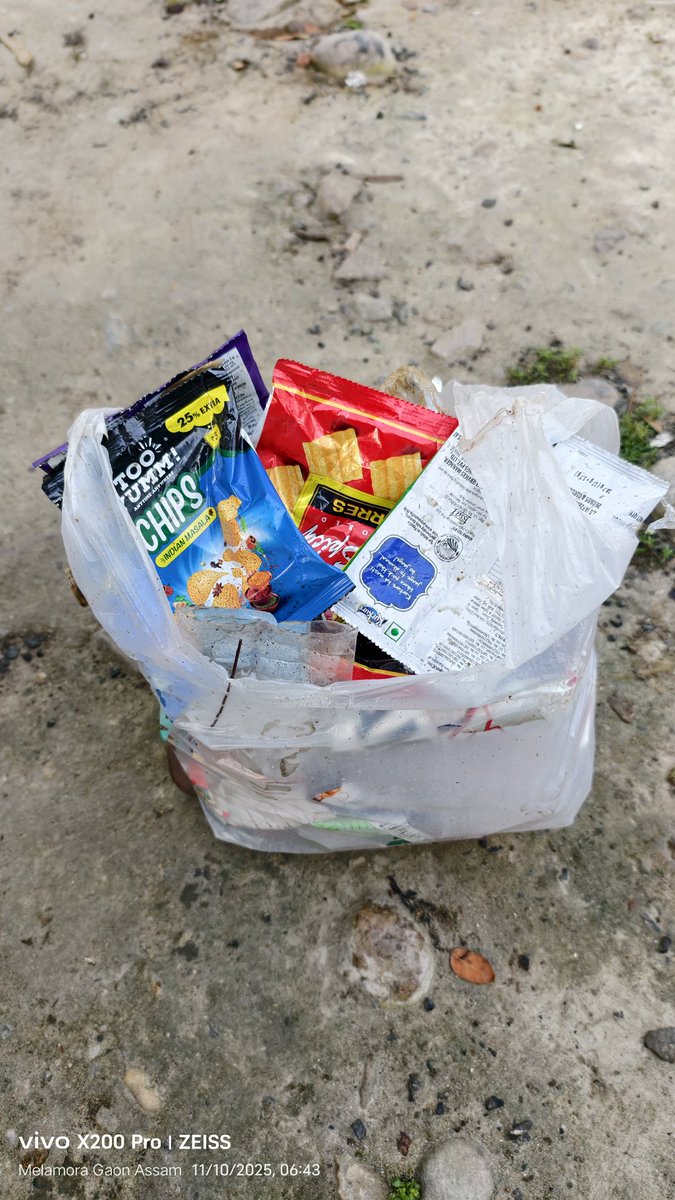 bitupon88900972's tweet photo. Good Morning 
#destinationkhumtai #cleankhumtai #cleanmelamora #SwachhaaHiSeva #plogging #avoidplastic #SwachhBharat @Mrinal_MLA @himantabiswa @CMOfficeAssam @narendramodi @PMOIndia @NANDANPRATIM @Pijush_hazarika @PmargheritaBJP @KamakhyaTasa @manabdeka @borgohainSBG https://t.co/whlD2QiPmw