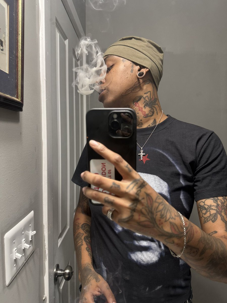 whatistheintent's tweet image. #nonbinary