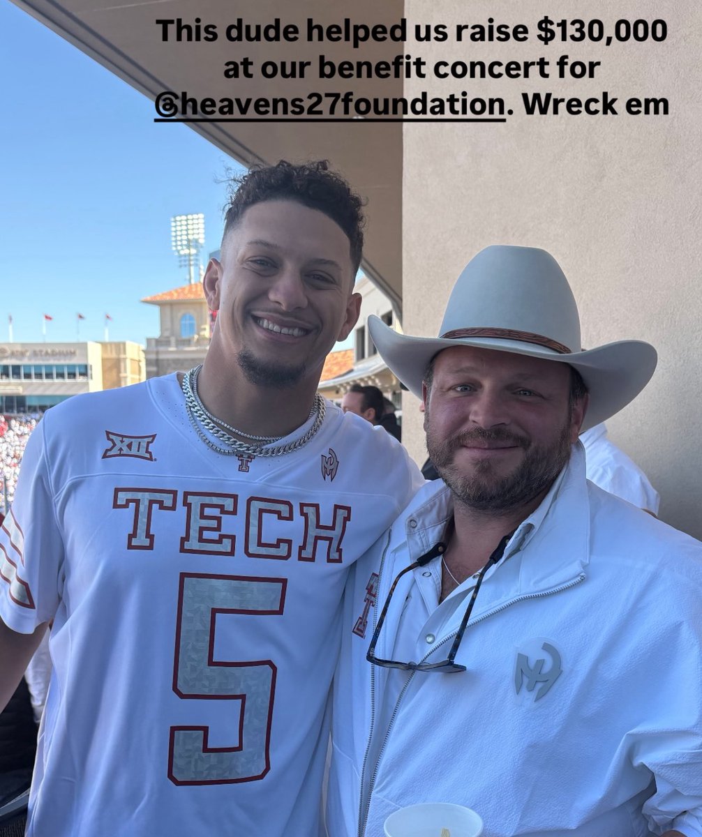 Farzin21's tweet image. Patrick Mahomes helping out other foundations 🙌🙏

📸: @joshabbottband on IG