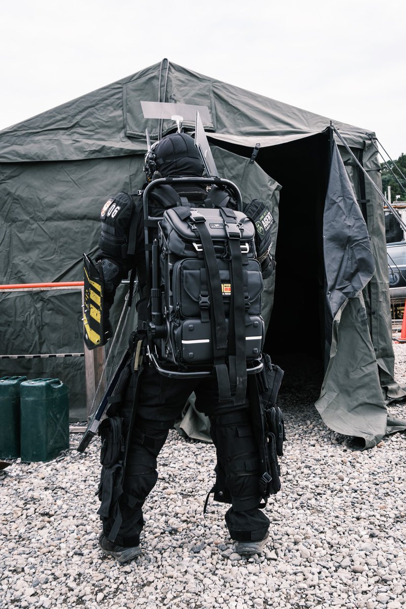 06_type1945_2nd's tweet image. イイ感じに三面図になっててガチで今後の製作の参考になるわコレ…

実は写真を確認するまで当日どんな格好だったか本人が知らなかったのはココだけの話

📸(@kosdakos)
#ARMOR祭 
#ARMOR祭2025