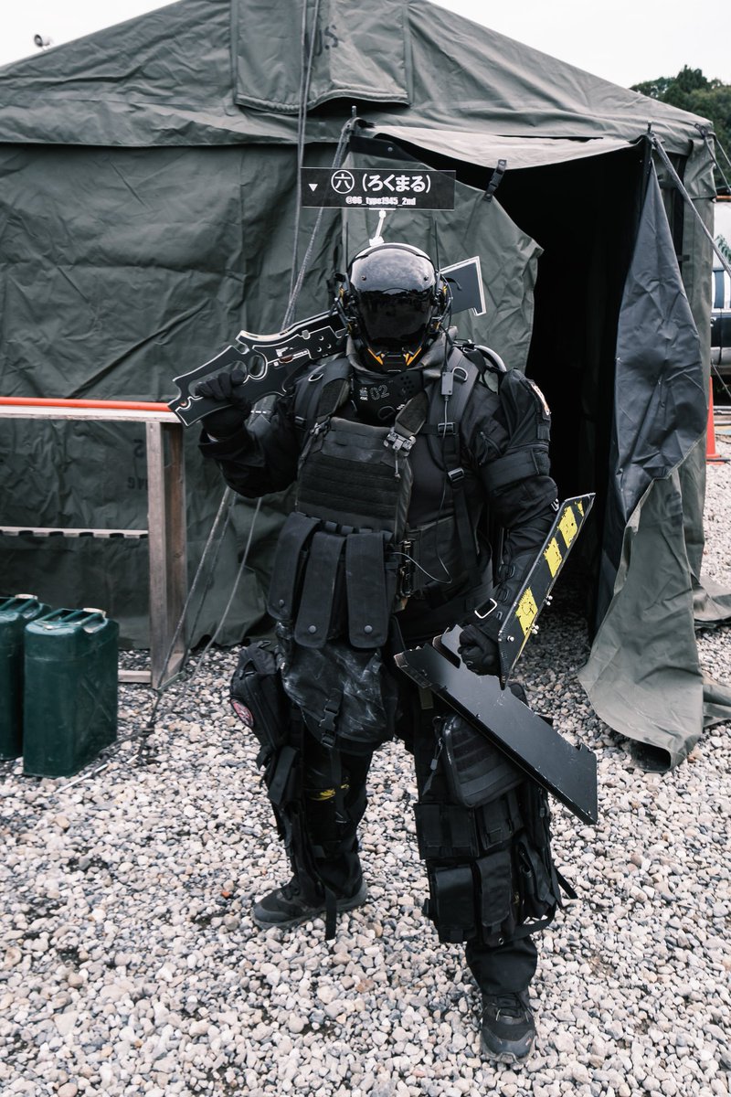 06_type1945_2nd's tweet image. イイ感じに三面図になっててガチで今後の製作の参考になるわコレ…

実は写真を確認するまで当日どんな格好だったか本人が知らなかったのはココだけの話

📸(@kosdakos)
#ARMOR祭 
#ARMOR祭2025