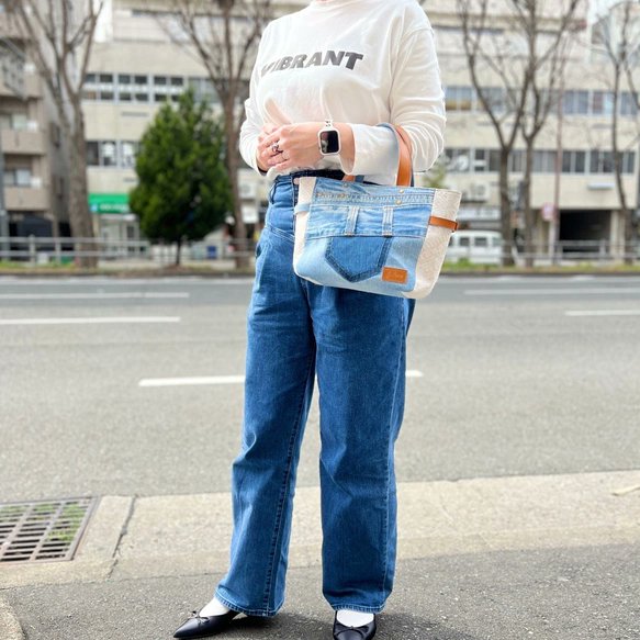 Futuro61465292's tweet image. ✨リメイクデニム×本革のこだわりバッグ✨
カジュアルなのに上品🎶
水筒ホルダー付きでお散歩にもぴったり🐾
丈夫な素材でデイリー使いに◎
あなたのコーデに“デニムの味わい”をプラス👖

#シェデニム #デニムバッグ #リメイクデニム #本革バッグ #お散歩バッグ #ハンドメイドバッグ #カジュアルコーデ