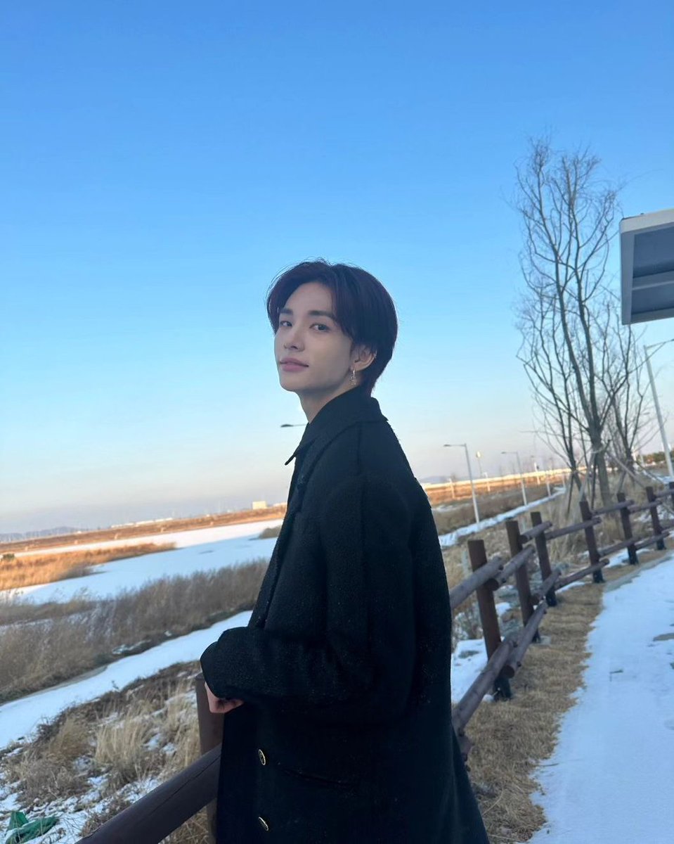 leotteonh's tweet photo. 폭닥폭닥 겨울현진❄️

#2025MAMAVOTE #StrayKids https://t.co/YtMeXJka5S