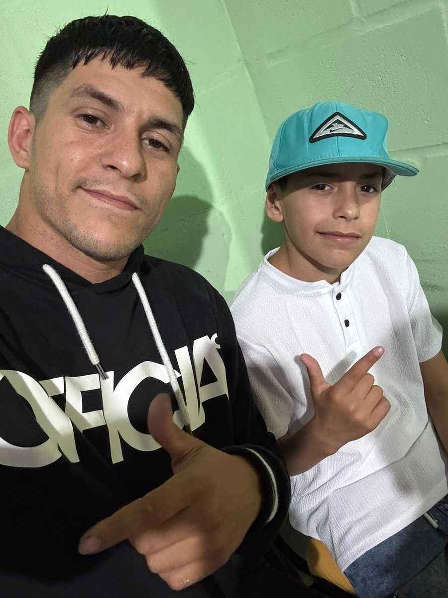 LokoPacho22's tweet photo. No se compite, donde no hay nivel. ❤️Hermanito❤️ https://t.co/ffzhri4eIG