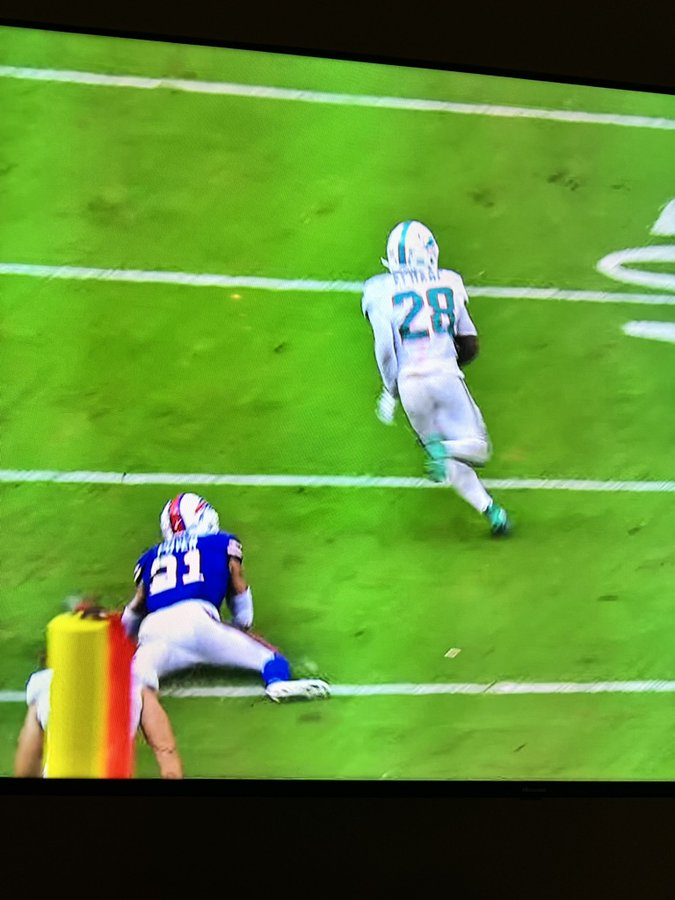 mediocre_lakes tweet media