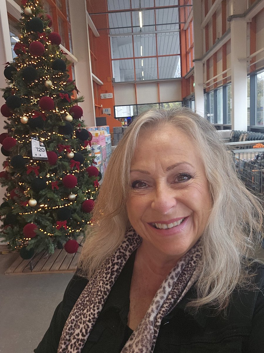 Beverley Poole Business Builder tweet media