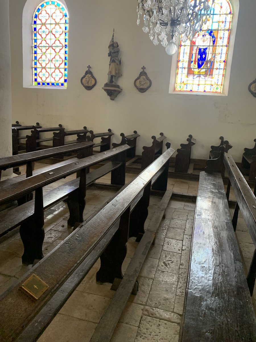 Une certaine place dans l’église saint Bernard de Colombey-les-deux-églises. 9 novembre