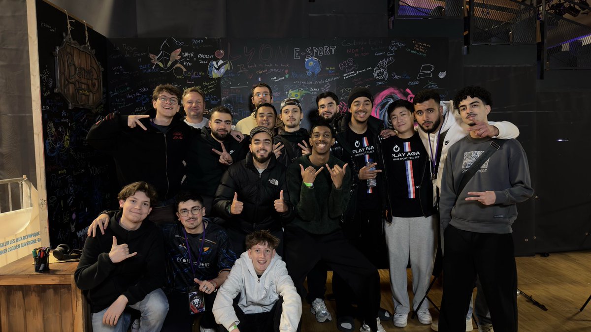 Feeoniix's tweet image. Lyon Esport 2025 terminé 😁
Ma première Lyon Esport, et ma première avec @CoubertinEsport.
J’aurais aimé faire mieux, mais trop heureux du moment partagé avec tout le monde 🙏🏼
 
Merci pour ce le week-end :
@1_Tysma @NyKuVLR @CBR_Kyme @Ooriime @JibrilSRG @IzzyValo