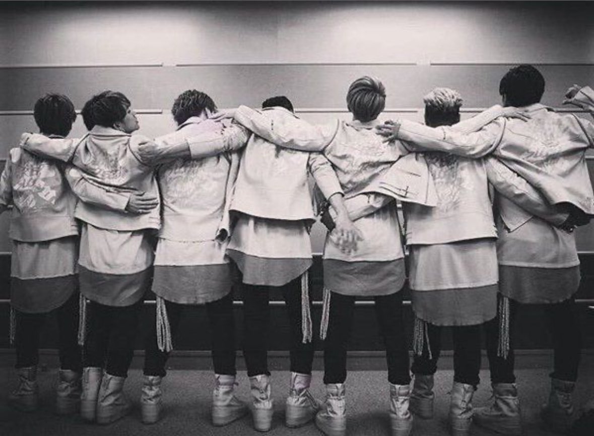 aypipipiry's tweet photo. 15🌈🌈🌈🌈🌈🌈🌈 https://t.co/nqaZEFgPyT