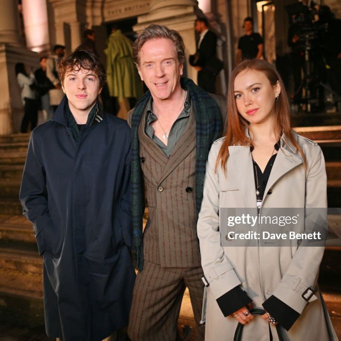 FanFunDamian's tweet photo. Manon McCrory becomes Youth Ambassador for Sir HvH Arts to honor her mother’s legacy 🪄❤️https://t.co/cjpafjhZO2 Congratulations, Manon! Way to go! #HvHArts #DebbiClark #SirHvhArts #ManonMcCrory #HelenMcCror https://t.co/wz1nnWCEvS